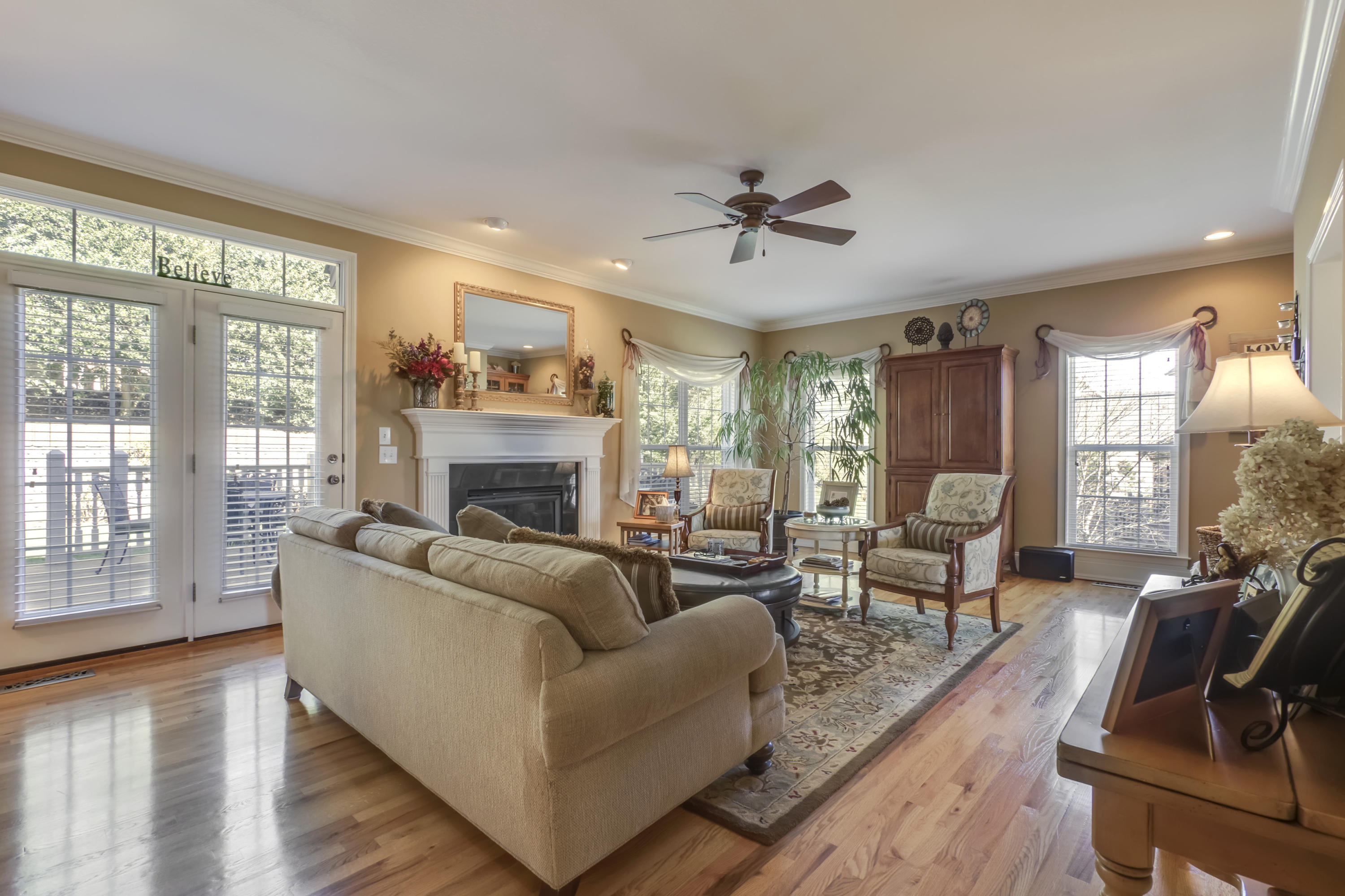 310 Gwinhurst Road Knoxville, TN 37934 - Photo 4 of 40 Family Room