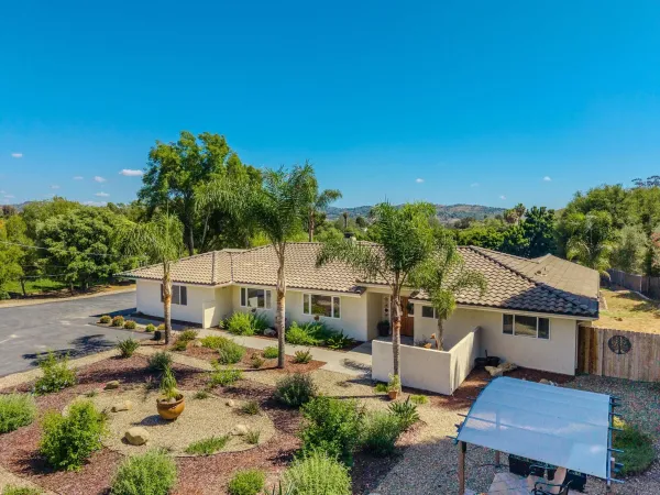 $1,100,000 | 4472 La Canada Road, Fallbrook, CA 92028