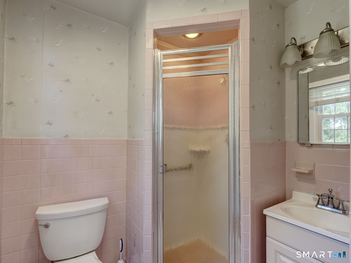 390 Ballfall Road Middletown, CT 06457 - Photo 27 of 40