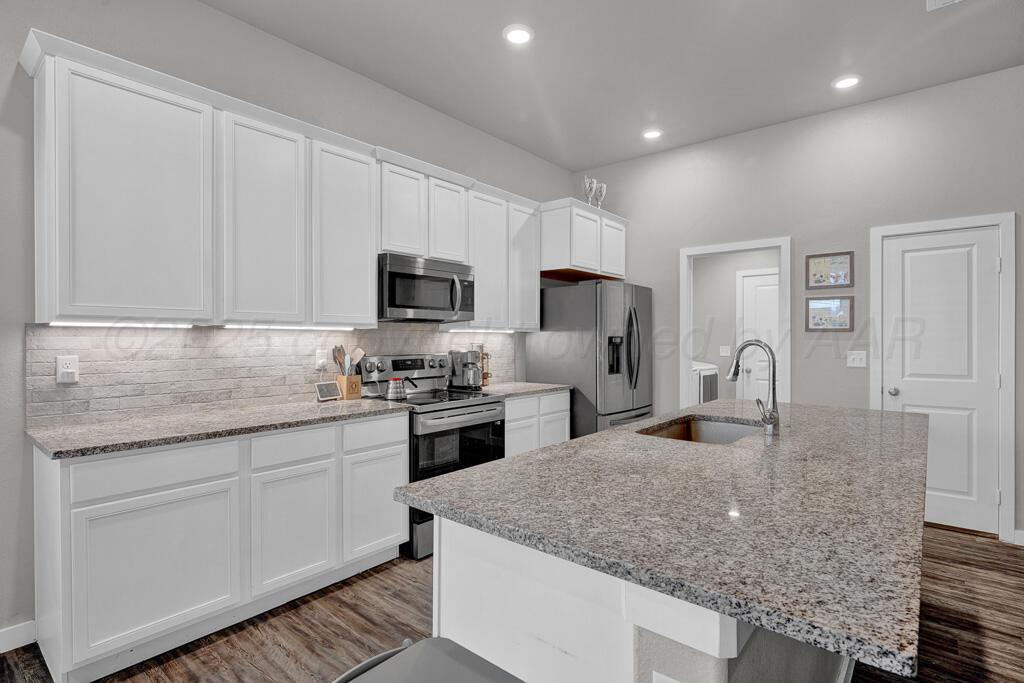 1750 Lullwater Road Amarillo, TX 79118 - Photo 8 of 26 kitchen 3