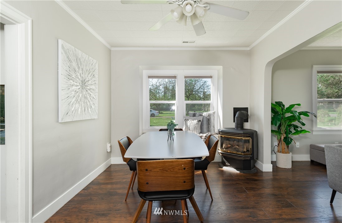 8556 Harborview Road Blaine, WA 98230 - Photo 11 of 39 Gallery Image 11