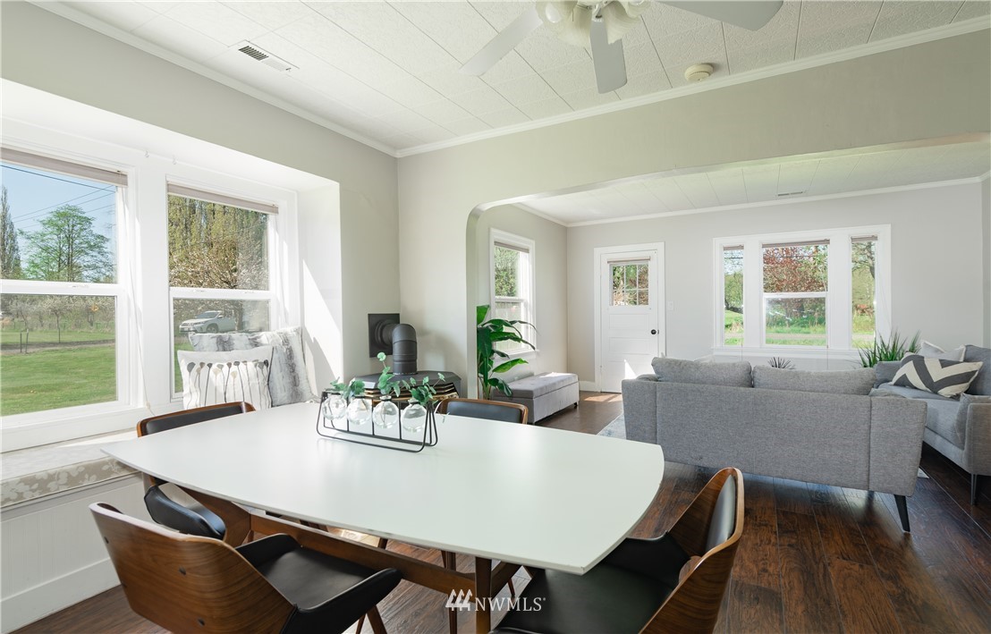 8556 Harborview Road Blaine, WA 98230 - Photo 12 of 39 Gallery Image 12
