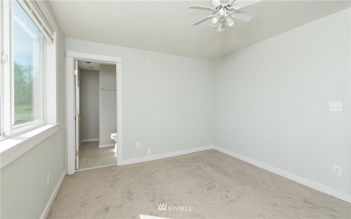 8556 Harborview Road Blaine, WA 98230 - Photo 17 of 39 Gallery Image 17