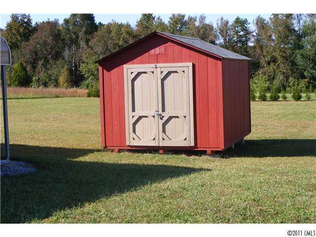 2033 Carpenters Square Road Crouse, NC 28033 - Photo 3 of 9 Gallery Image 3