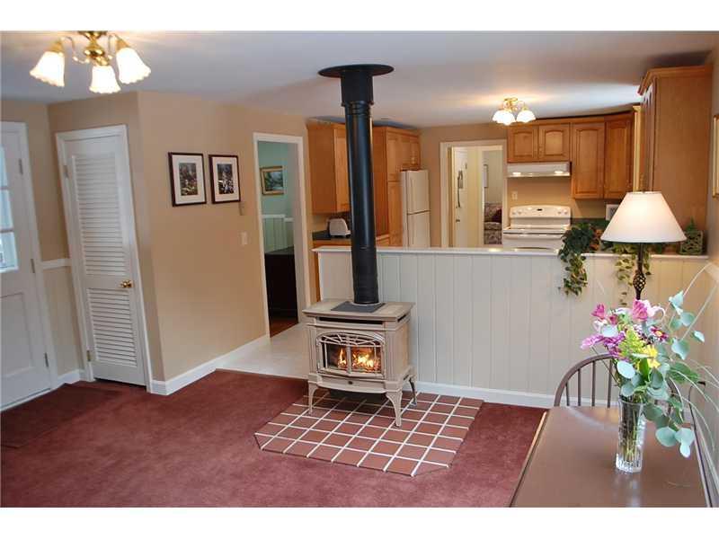 2 Brookside Drive Cumberland Center, ME 04021 - Photo 19 of 35 Den/Family/Great Room.