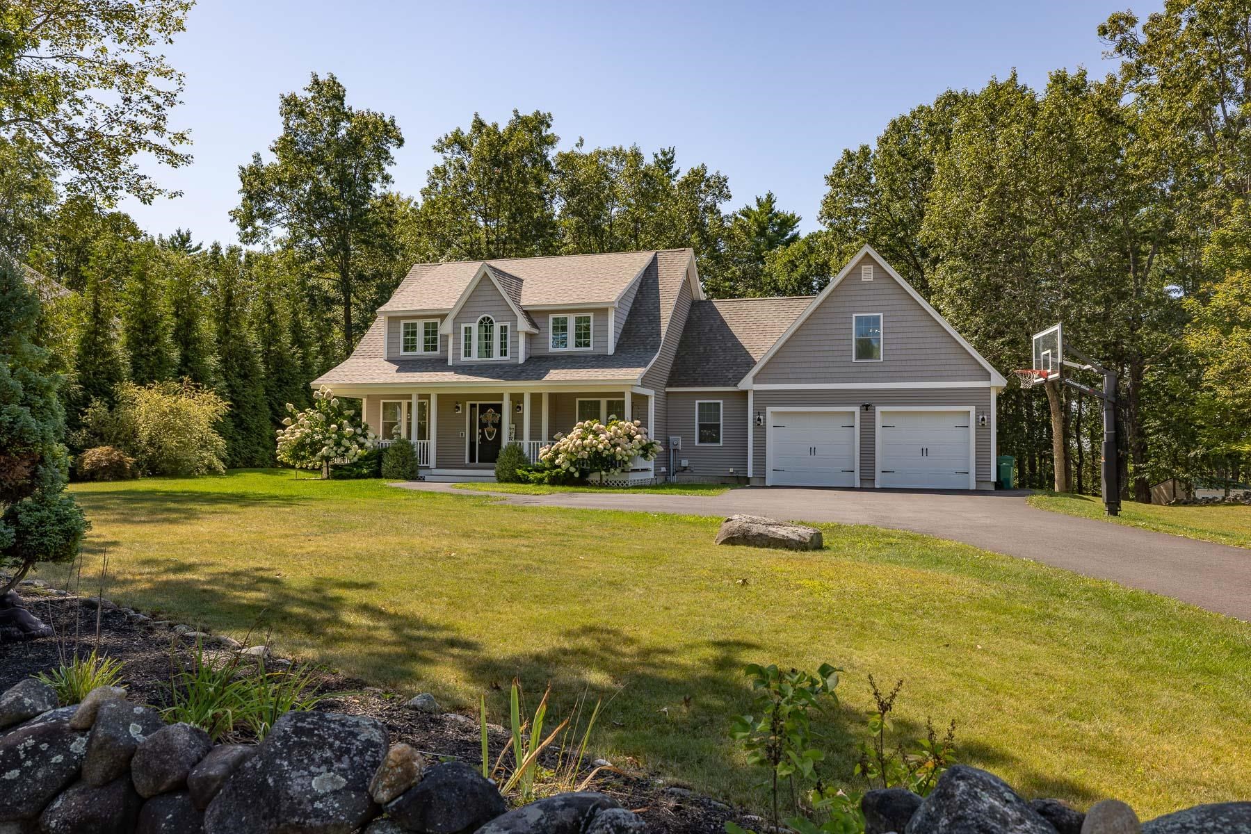 31 Shakespeare Road Rochester, NH 03839 - Photo 2 of 60