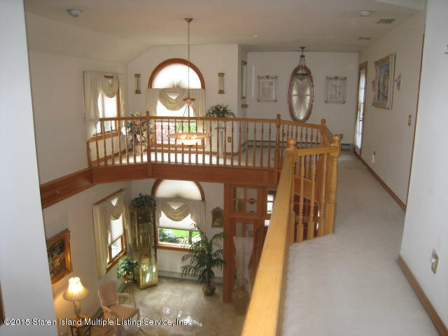 132 Beverly Road Staten Island, NY 10305 - Photo 22 of 38 Second floor View with all Oak railings