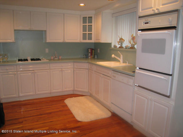 132 Beverly Road Staten Island, NY 10305 - Photo 26 of 38 Full Kitchen In basement