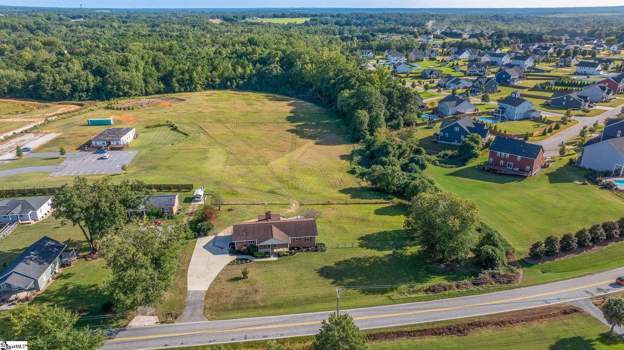 9305 Reidville Road Greer, SC 29651 - Photo 2 of 46 Gallery Image 2