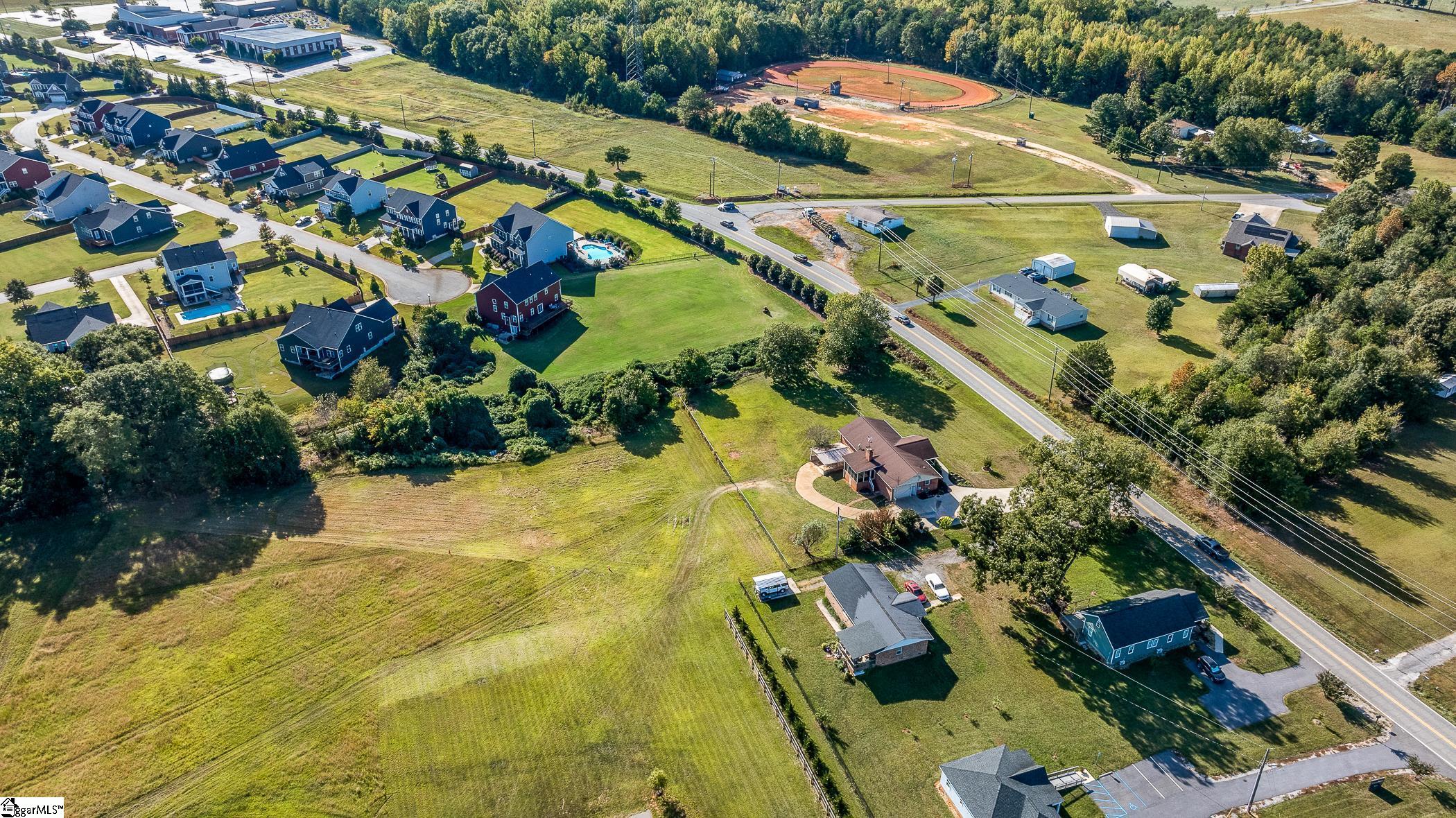 9305 Reidville Road Greer, SC 29651 - Photo 4 of 46 Gallery Image 4