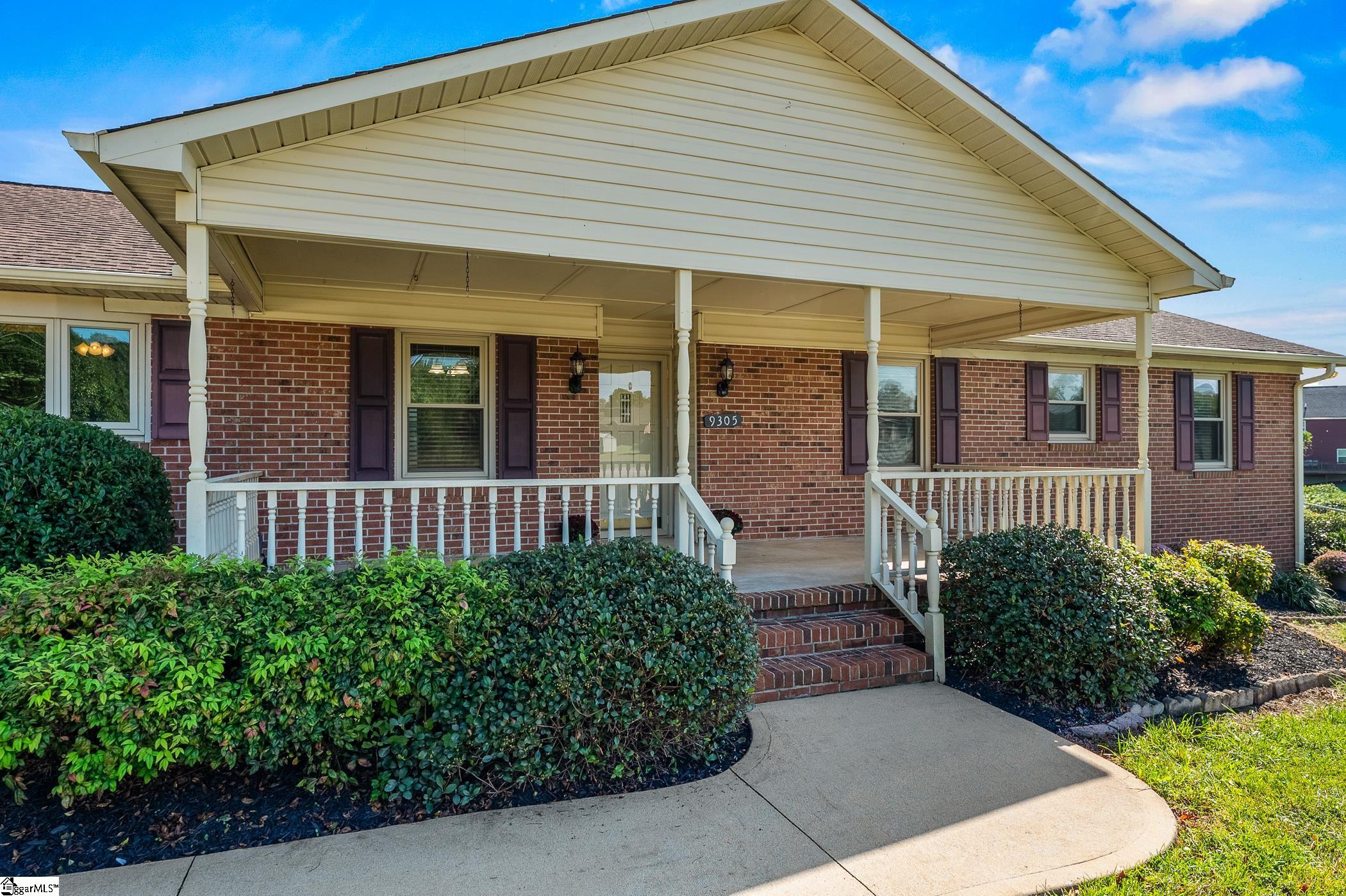 9305 Reidville Road Greer, SC 29651 - Photo 7 of 46 Gallery Image 7