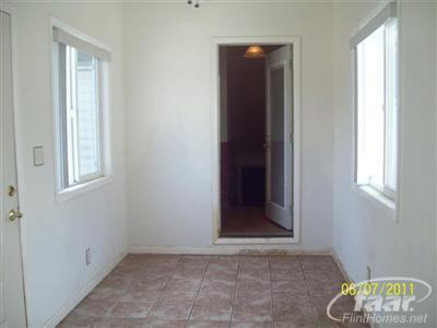 6461 North Seymour Road Flushing, MI 48433 - Photo 12 of 12 20144419-11.JPG
