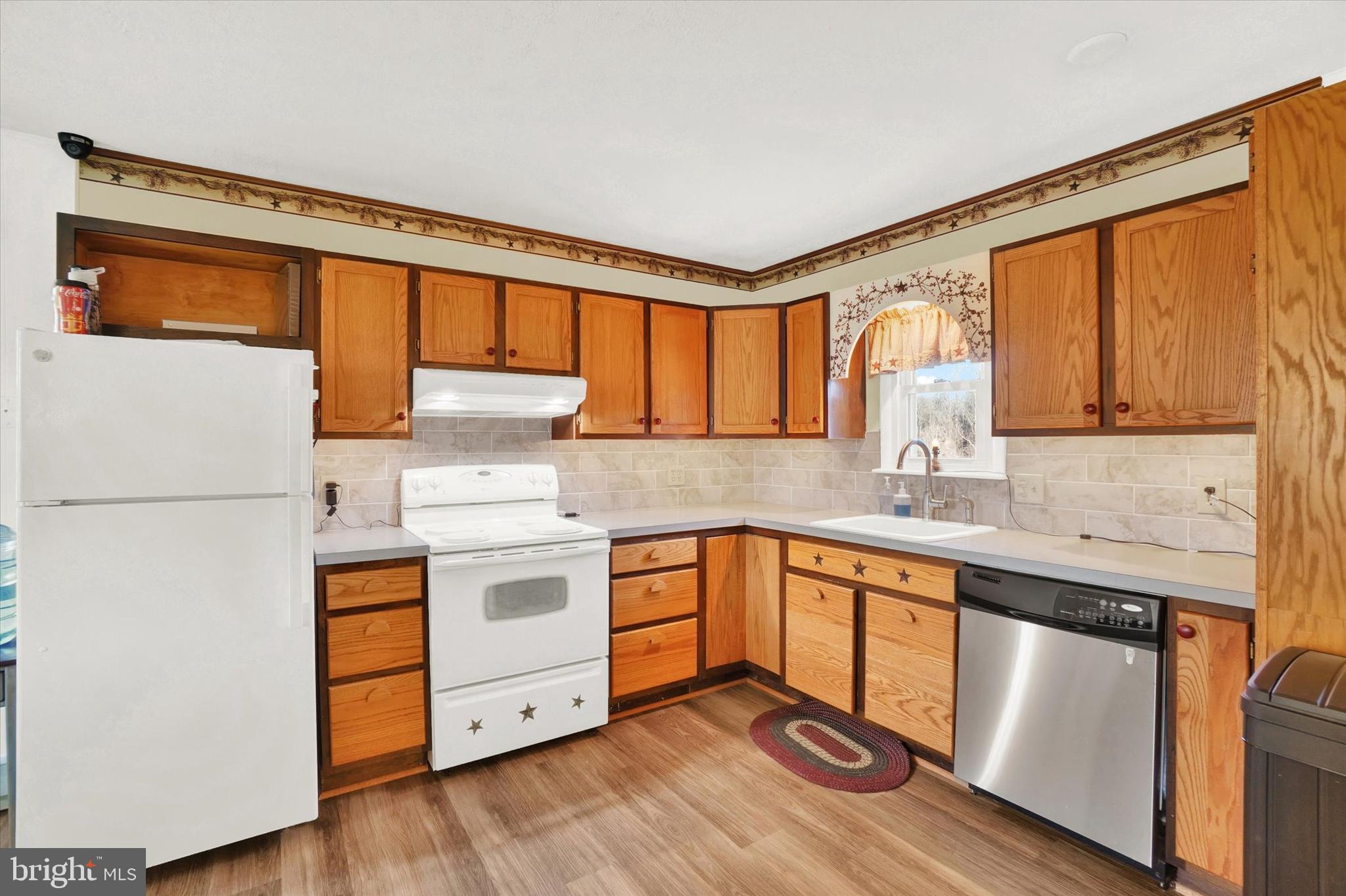 9021 Camp Road Red Lion, PA 17356 - Photo 7 of 34