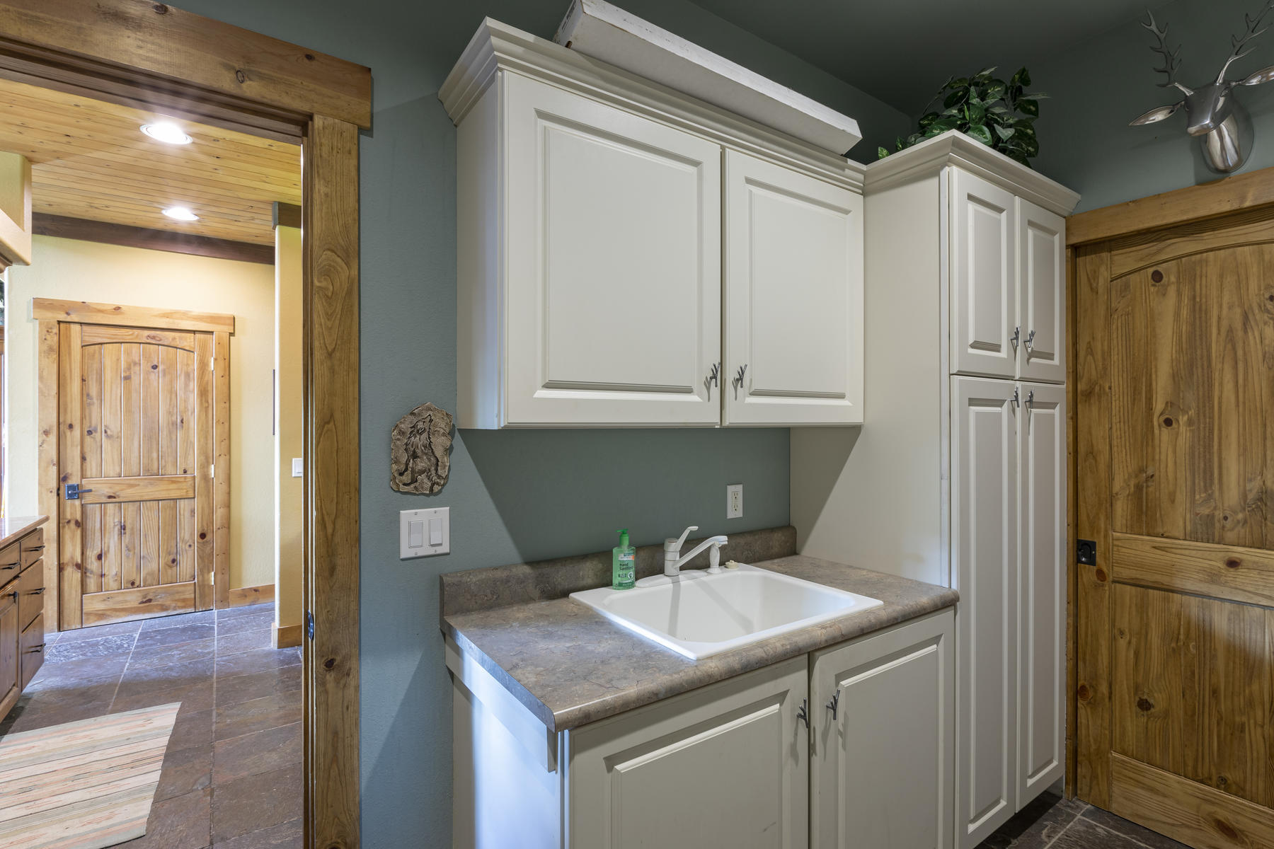 295 Sky Mountain Ranch Road Placerville, CO 81430 - Photo 23 of 29 295 Sky Mountain Ranch Road-023-018-Laun