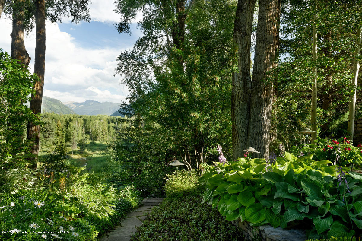 830 Roaring Fork Road Aspen, CO 81611 - Photo 8 of 48 830RoaringFork_WEB025