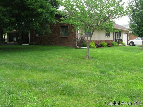 213 Astoria Road Springfield, IL 62704 - Photo 14 of 16