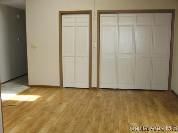 213 Astoria Road Springfield, IL 62704 - Photo 9 of 16