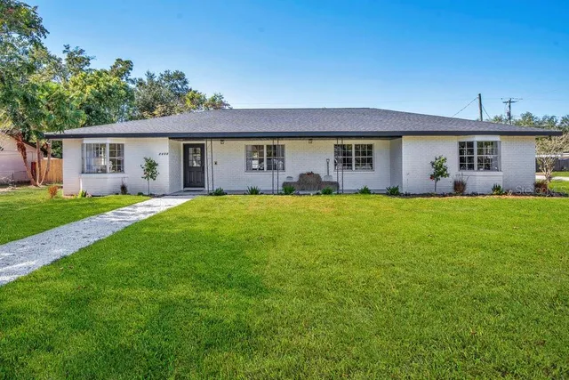 $369,900 | 2900 Magnolia Avenue, Sanford, FL 32773