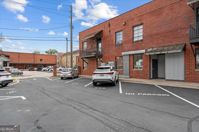 a car parked in front of a building