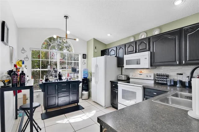 $2,800 | 102 Ethan Avenue, Davenport, FL 33897