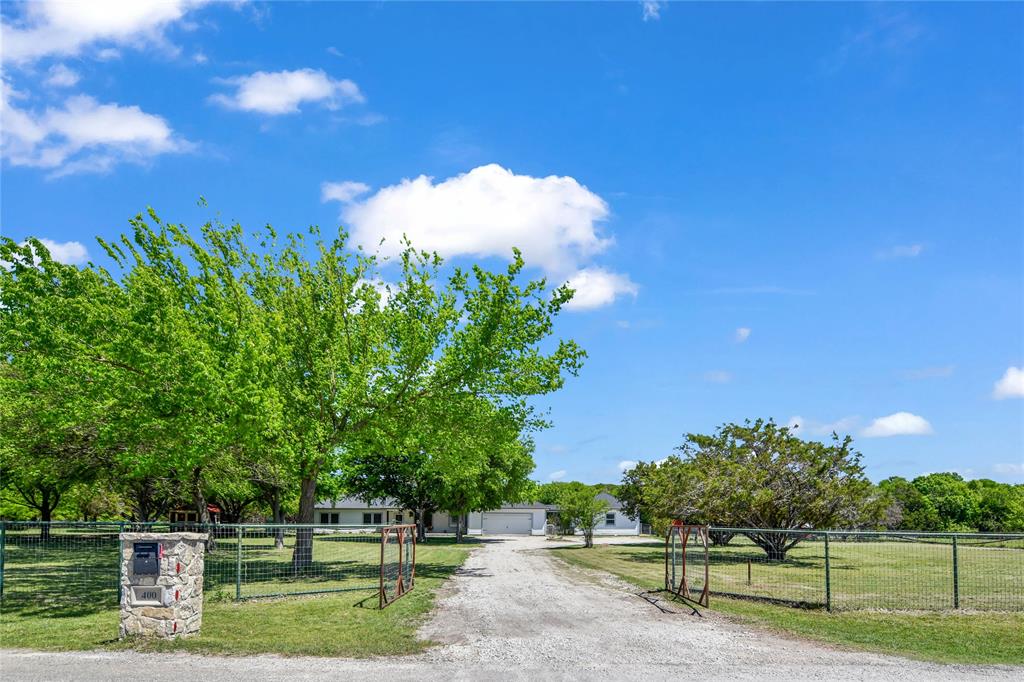 400 Deer Valley Road Weatherford, TX 76085 - Photo 38 of 40 a view of a big yard