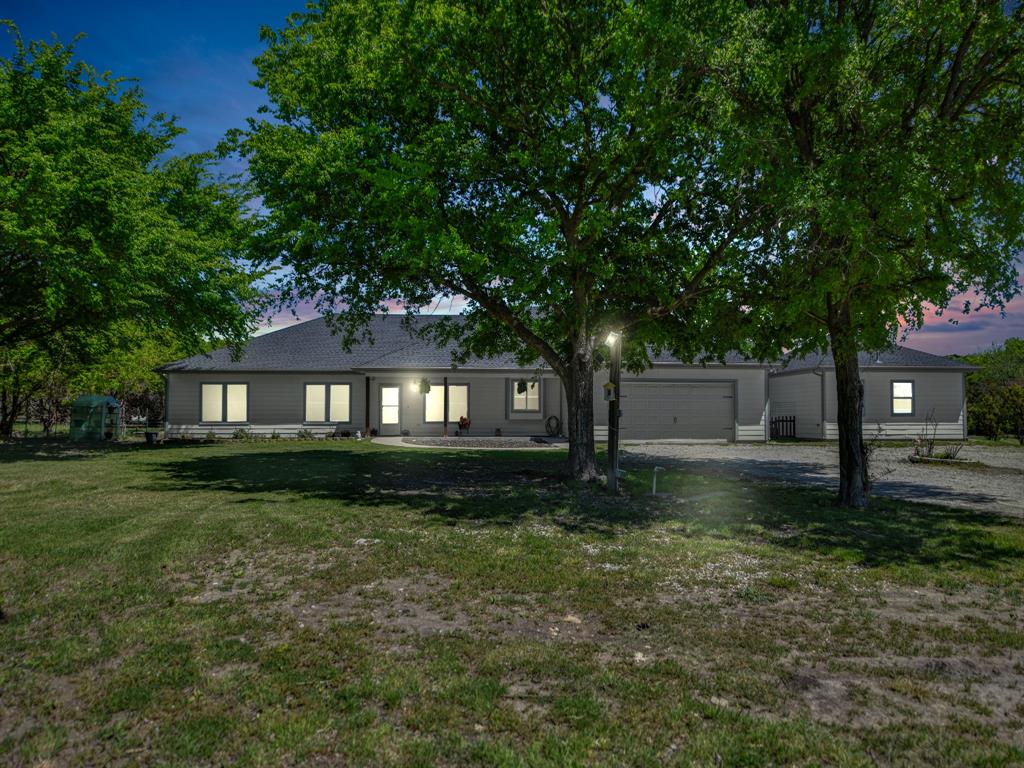 400 Deer Valley Road Weatherford, TX 76085 - Photo 40 of 40 a front view of a house with a yard