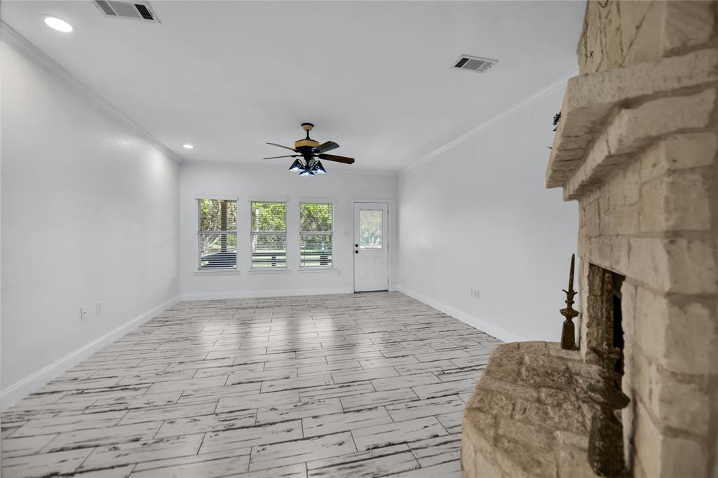 400 Deer Valley Road Weatherford, TX 76085 - Photo 10 of 40 a view of an empty room and window
