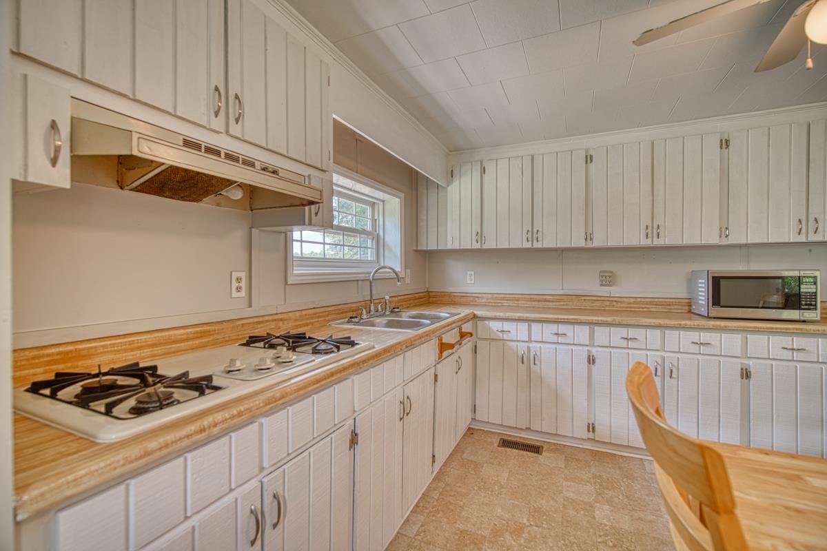 105 Garrett Road Pacolet, SC 29372 - Photo 11 of 34