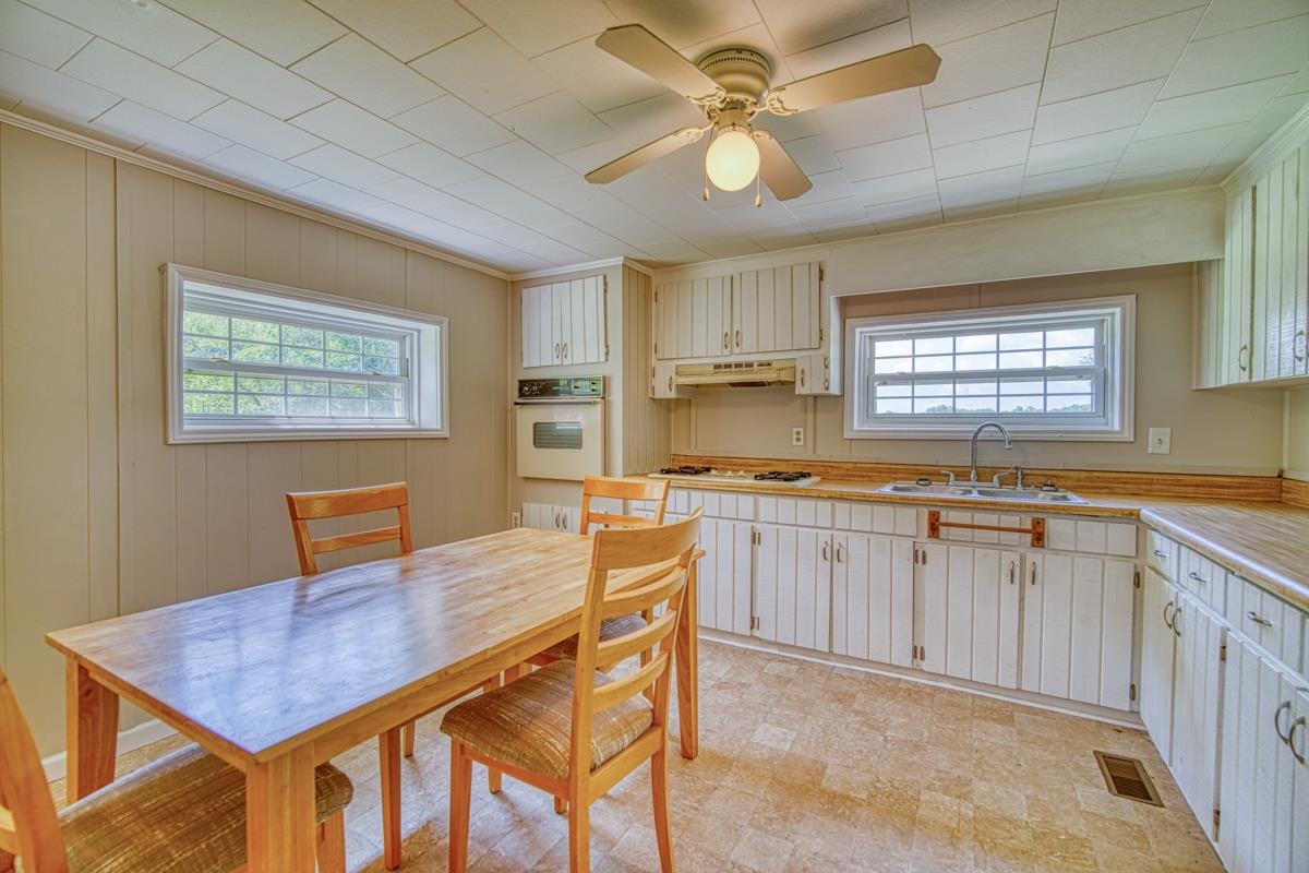 105 Garrett Road Pacolet, SC 29372 - Photo 8 of 34