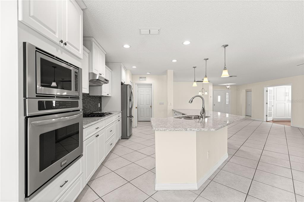 9452 Southwest 93rd Loop Ocala, FL 34481 - Photo 17 of 51 Gallery Image 17