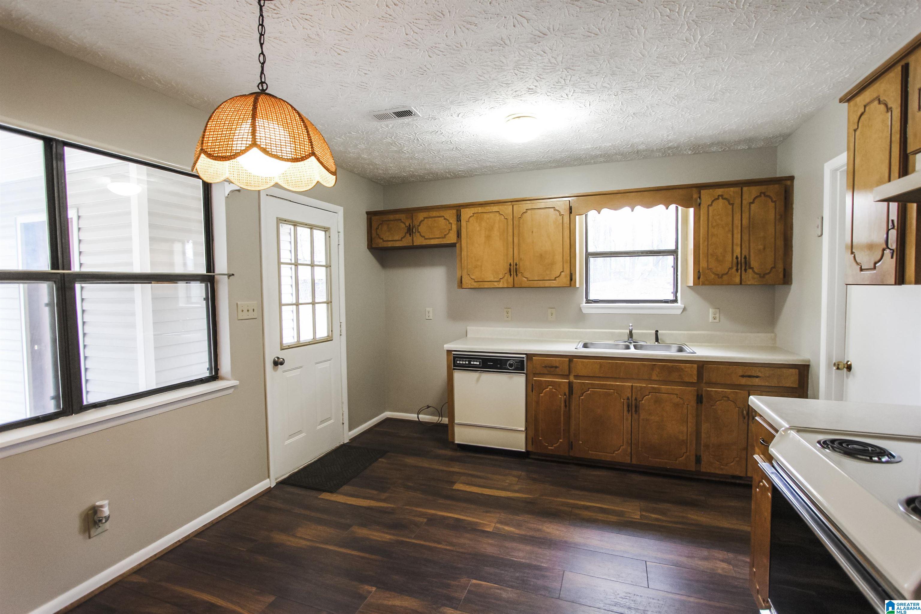 43 Setter Drive Anniston, AL 36207 - Photo 6 of 40