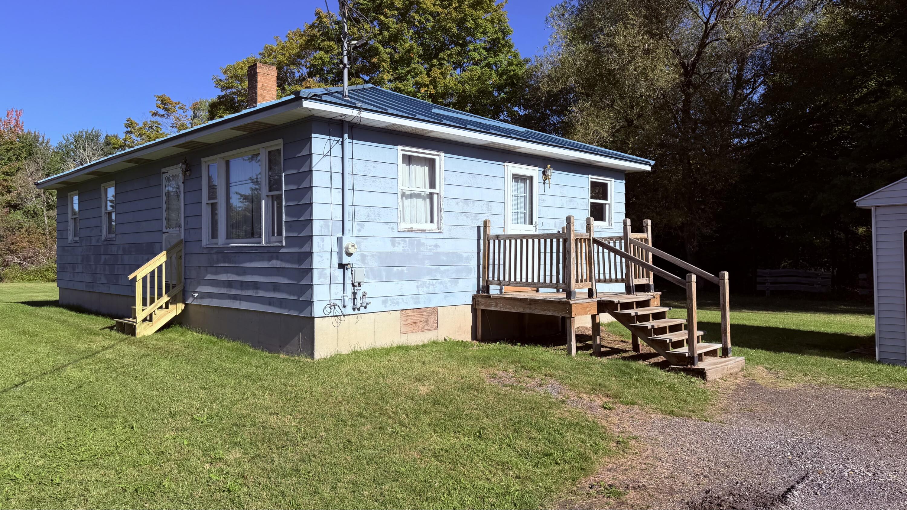 61 Town Farm Road Sidney, ME 04330 - Photo 4 of 28 Side