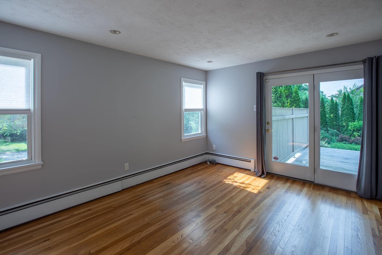 11 Magnolia Road Manchester, NH 03104 - Photo 13 of 34 Gallery Image 13