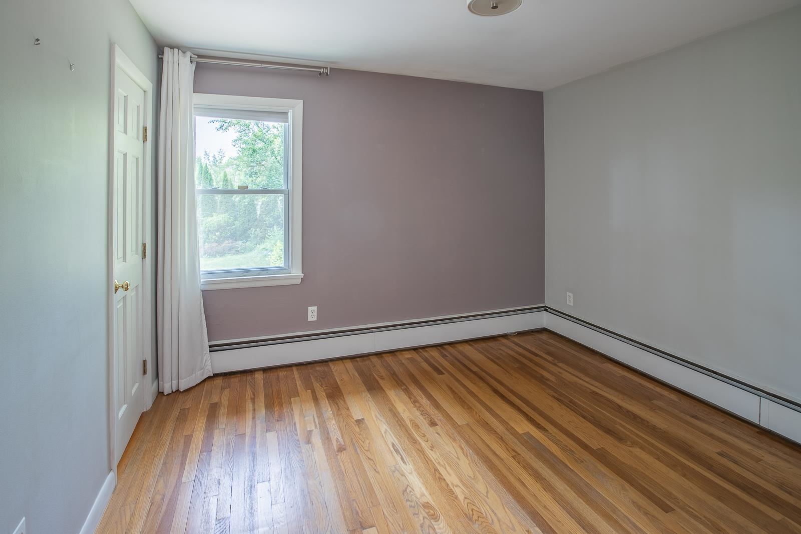 11 Magnolia Road Manchester, NH 03104 - Photo 17 of 34 Gallery Image 17