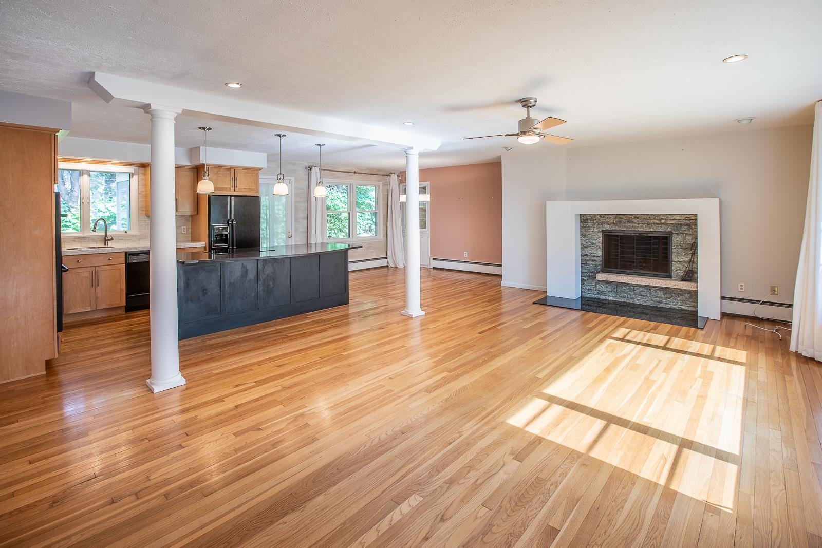 11 Magnolia Road Manchester, NH 03104 - Photo 5 of 34 Gallery Image 5
