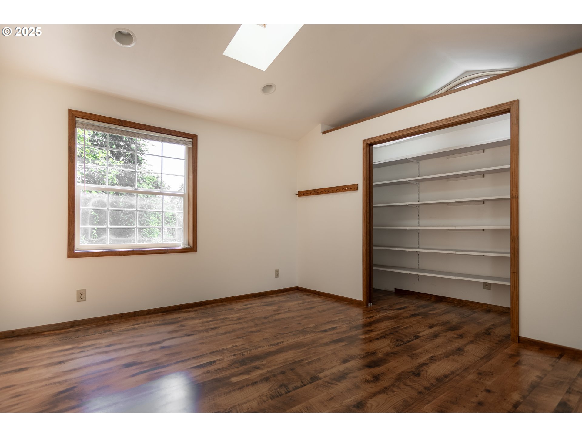8758 Thurston Road Springfield, OR 97478 - Photo 20 of 39 Bonus Room