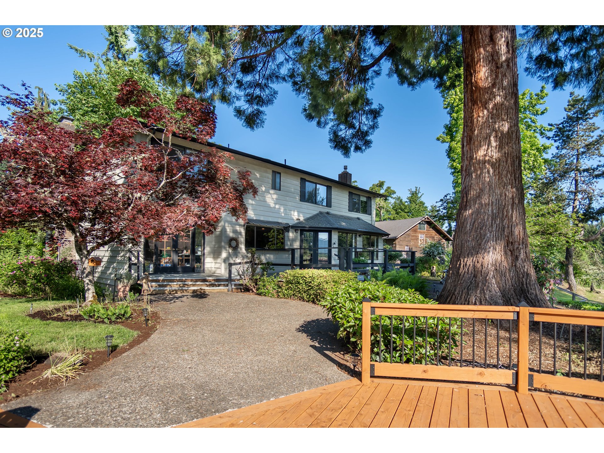 8758 Thurston Road Springfield, OR 97478 - Photo 2 of 39 Gallery Image 2