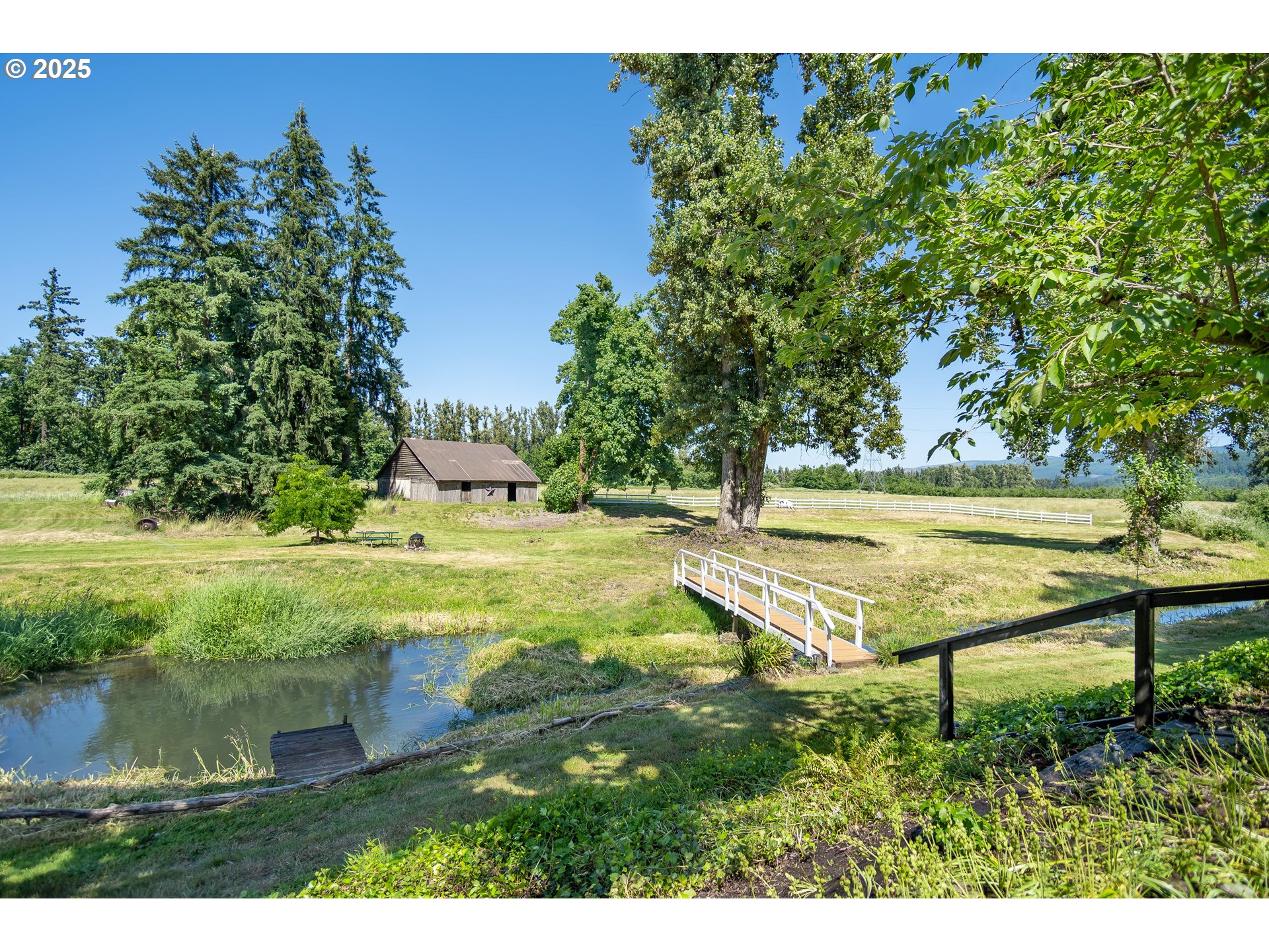 8758 Thurston Road Springfield, OR 97478 - Photo 3 of 39 Gallery Image 3
