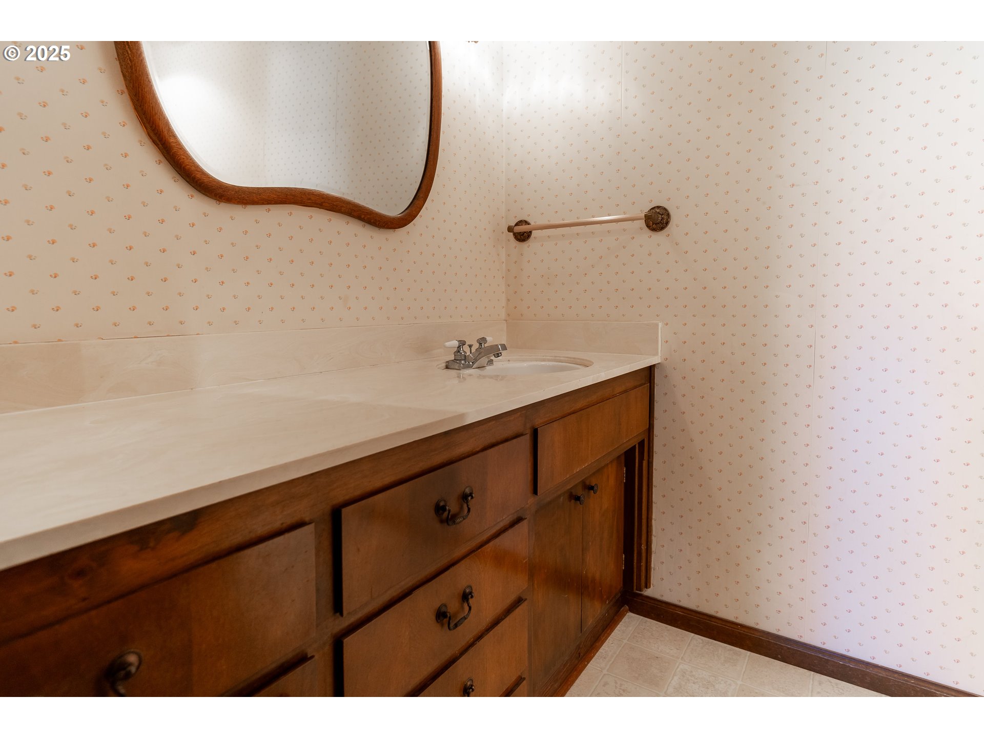 8758 Thurston Road Springfield, OR 97478 - Photo 32 of 39 Gallery Image 32