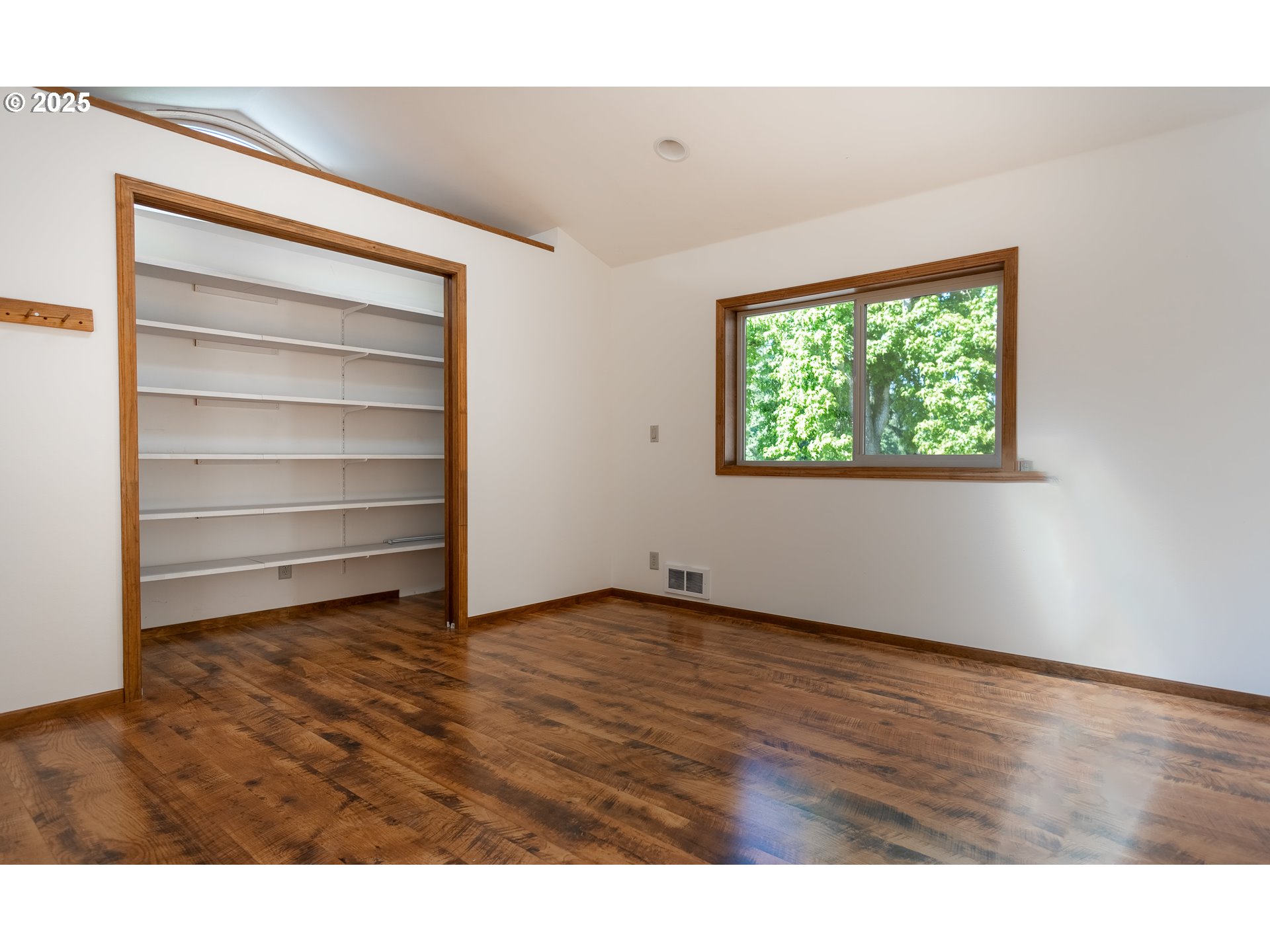 8758 Thurston Road Springfield, OR 97478 - Photo 37 of 39 Gallery Image 37