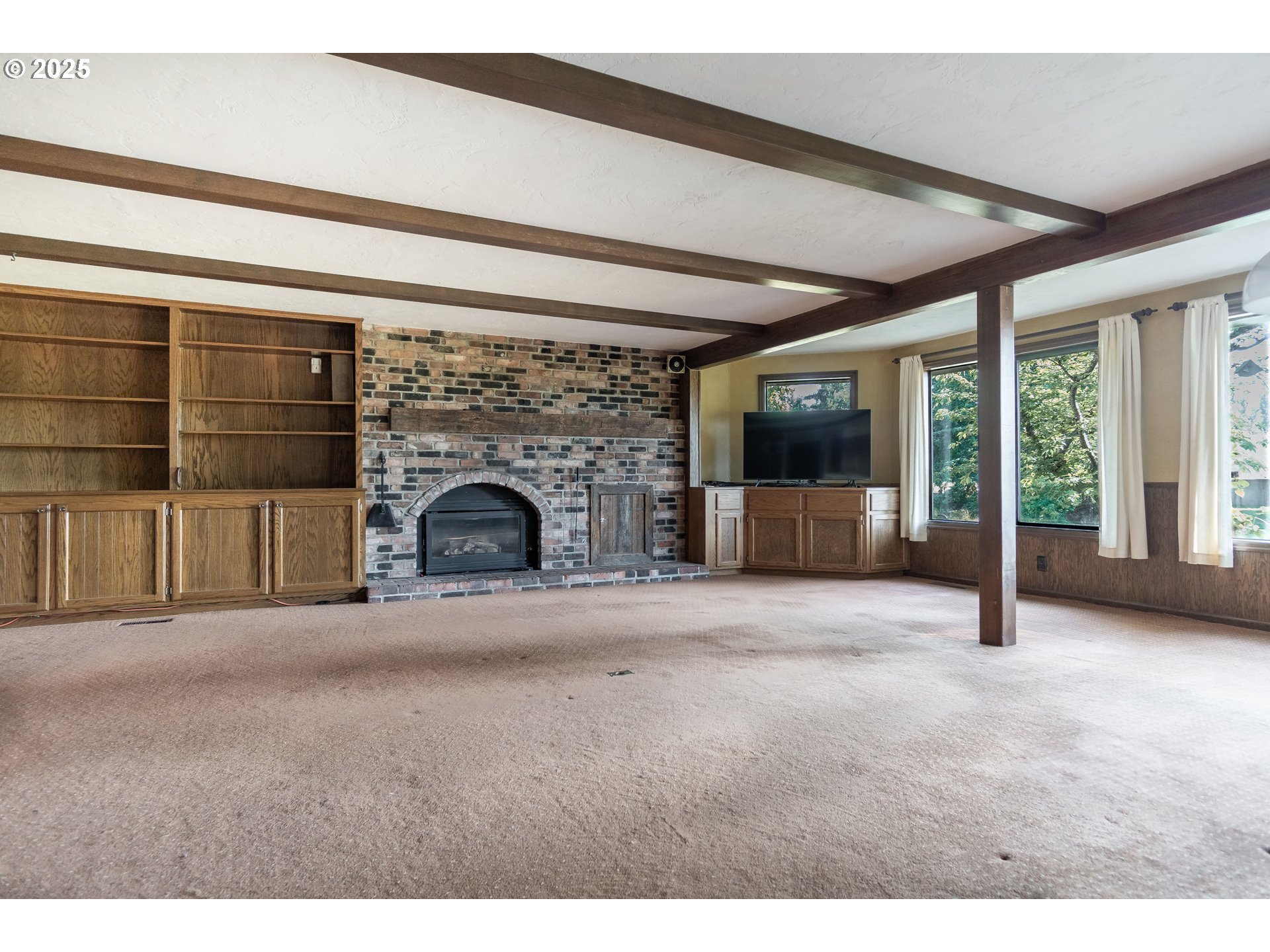8758 Thurston Road Springfield, OR 97478 - Photo 6 of 39 Gallery Image 6