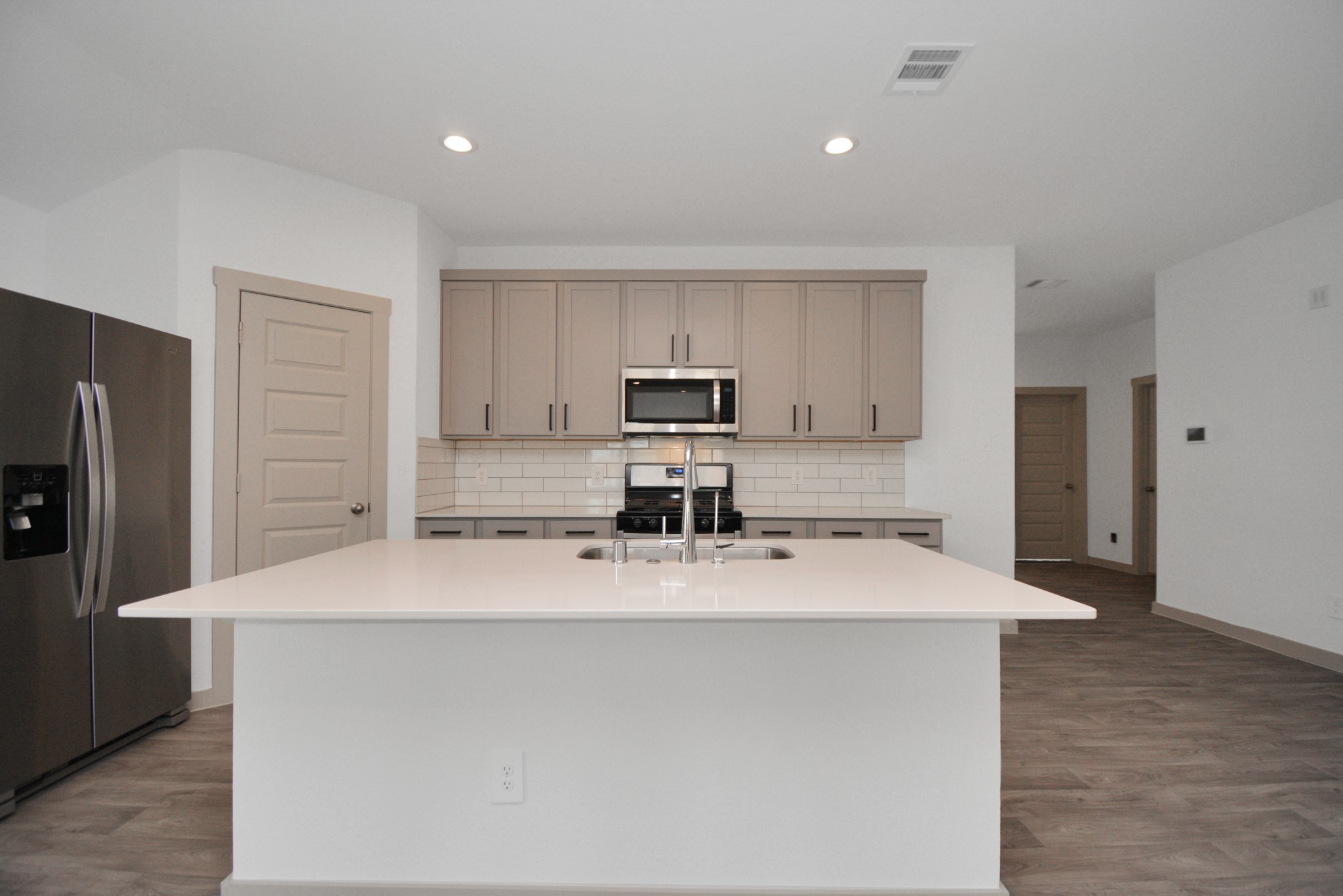 14515 Raintree Drive Baytown, TX 77523 - Photo 12 of 39 Gallery Image 12