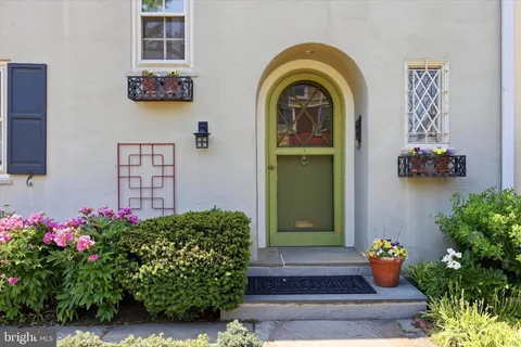 $589,000 | 233 East Evergreen Avenue, Philadelphia, PA 19118