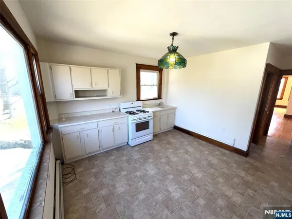 $2,250 | 31 Linda Vista Avenue, North Haledon, NJ 07508