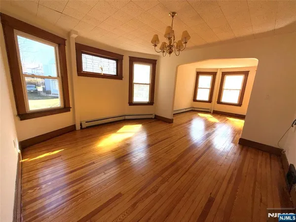 $2,250 | 31 Linda Vista Avenue, North Haledon, NJ 07508