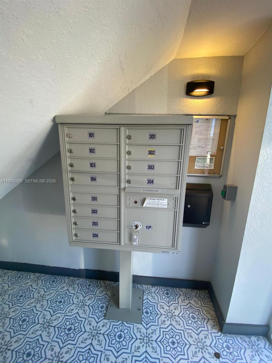 628 Southwest 16th Avenue, Unit 204 Miami, FL 33135 - Photo 1 of 14