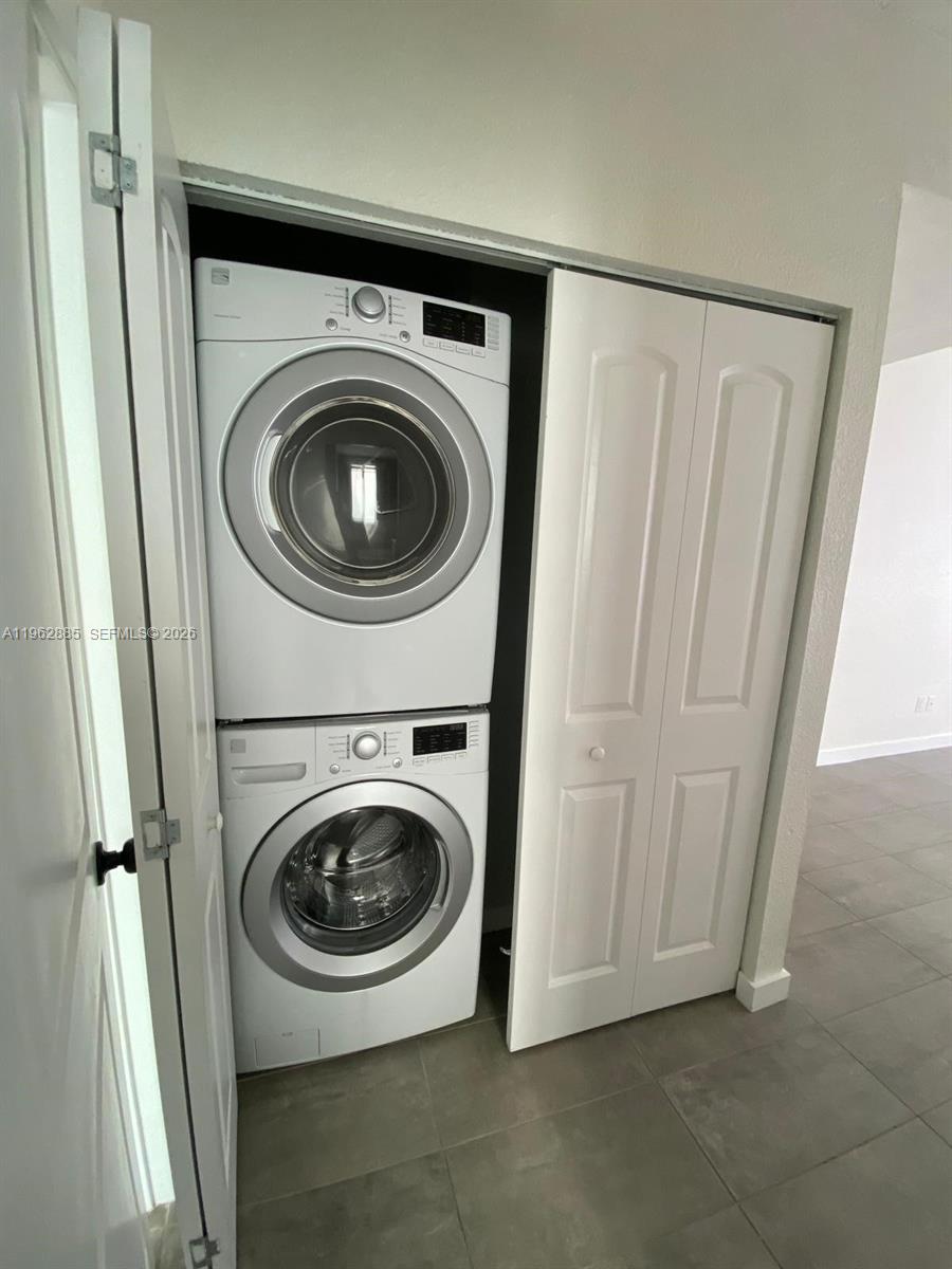 628 Southwest 16th Avenue, Unit 204 Miami, FL 33135 - Photo 12 of 14