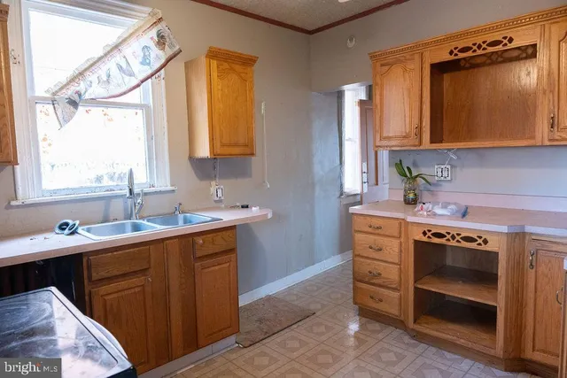 $209,900 | 209 South Maple Avenue, Martinsburg, WV 25401