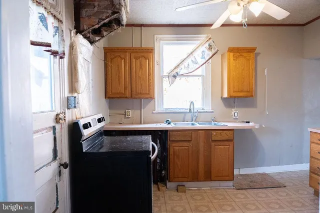 $209,900 | 209 South Maple Avenue, Martinsburg, WV 25401