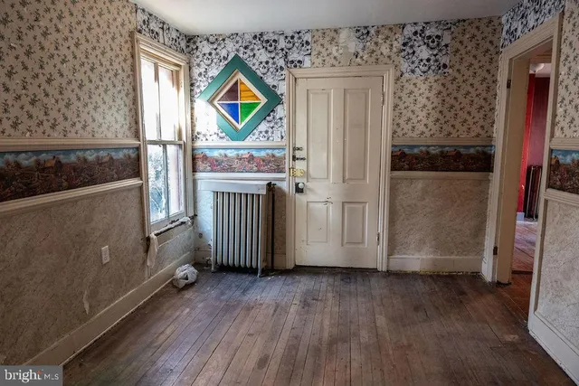 $209,900 | 209 South Maple Avenue, Martinsburg, WV 25401